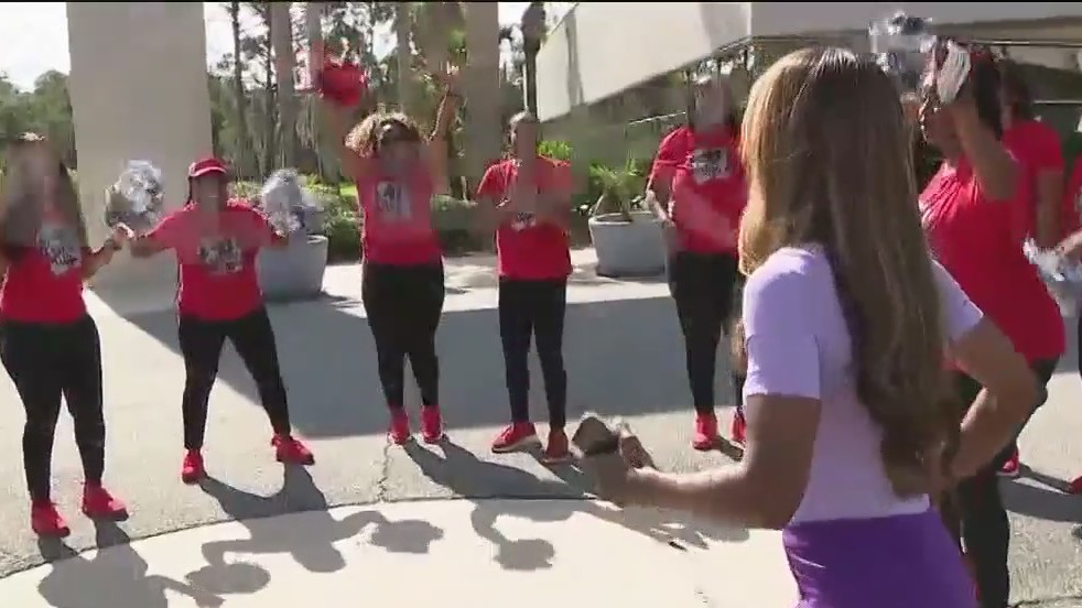 Meet 40+ Double Dutch Club